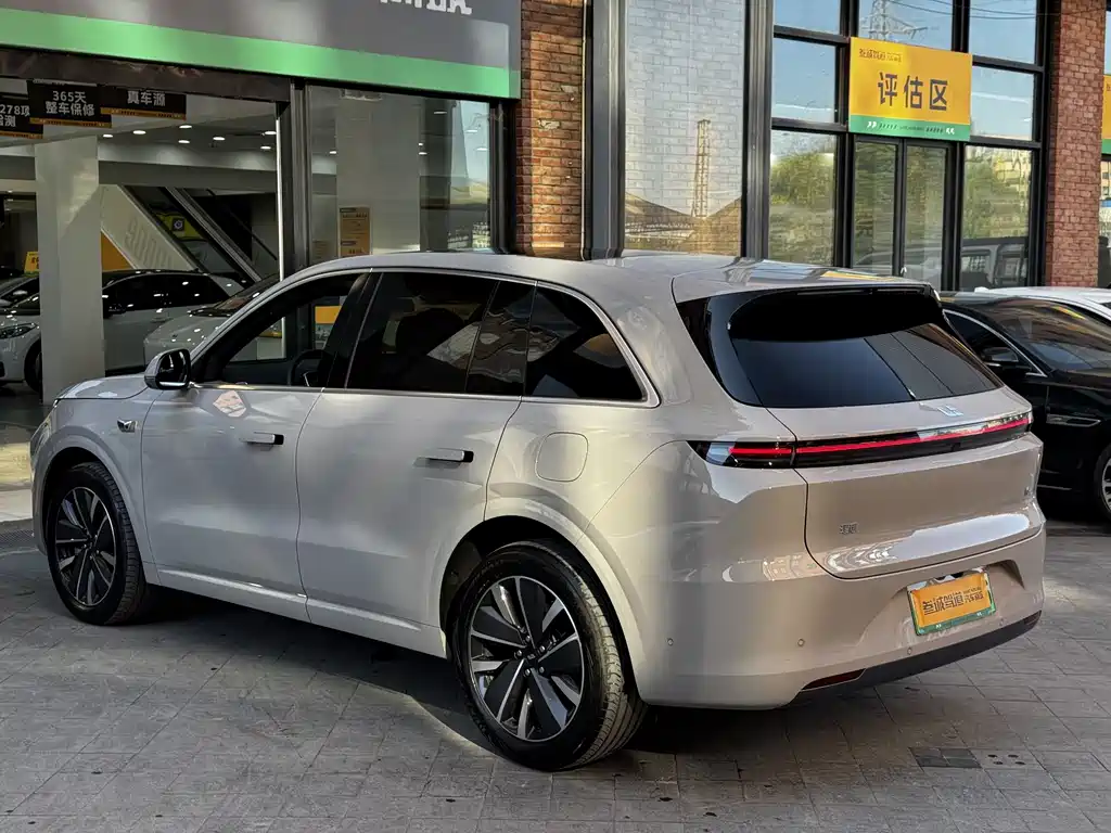 Li Auto IDEAL L6