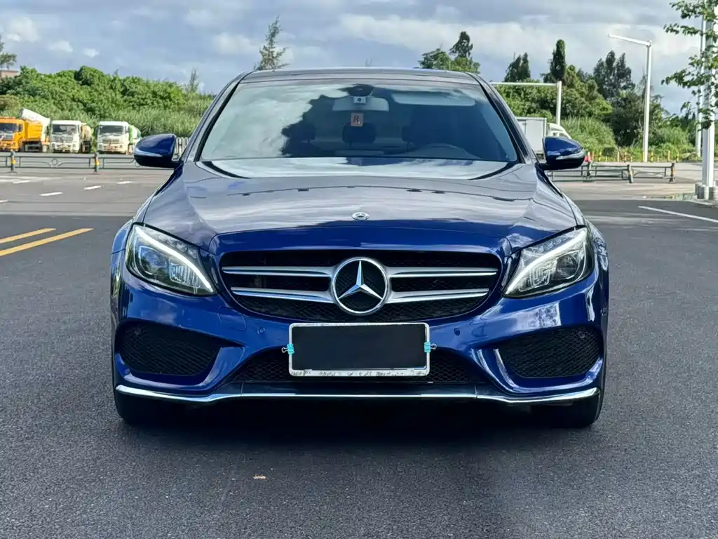 Mercedes-Benz C-Class — миниатюра 2