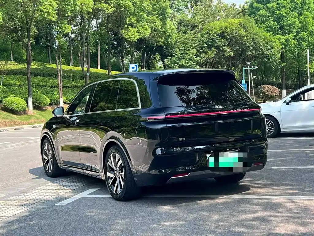 Li Auto L8 2024 Pro