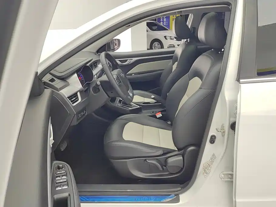 Geely Vision — миниатюра 9