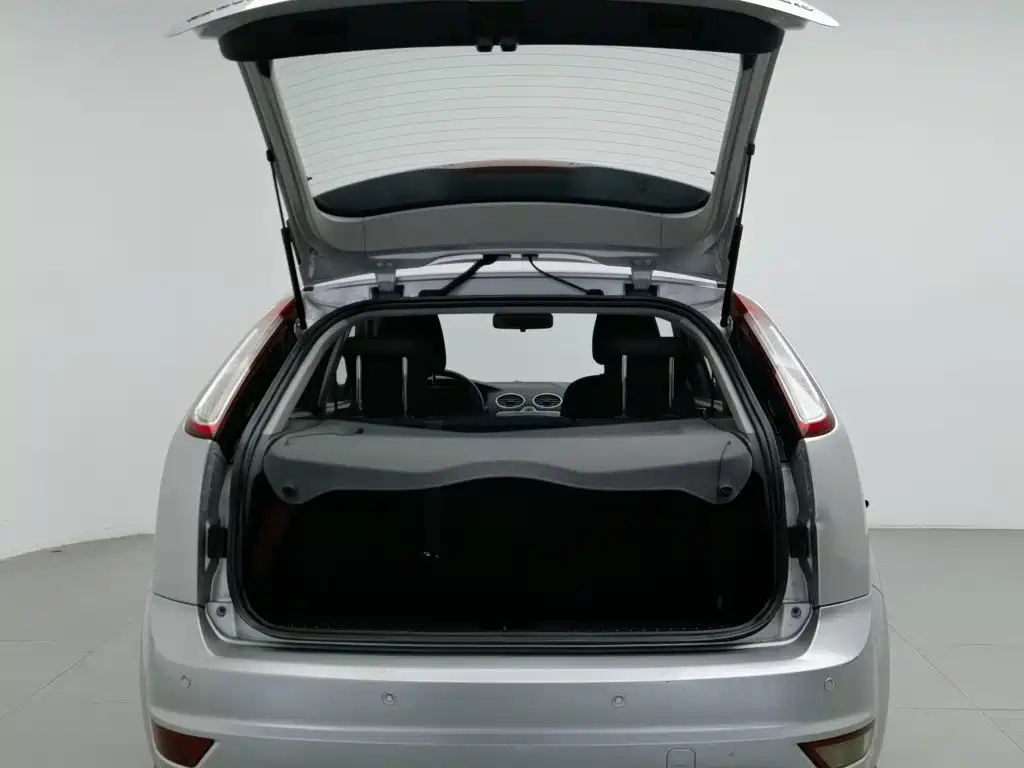 Ford Focus — миниатюра 16