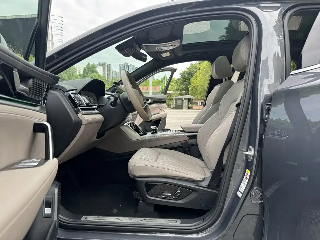 BYD Tang New Energy — миниатюра 8