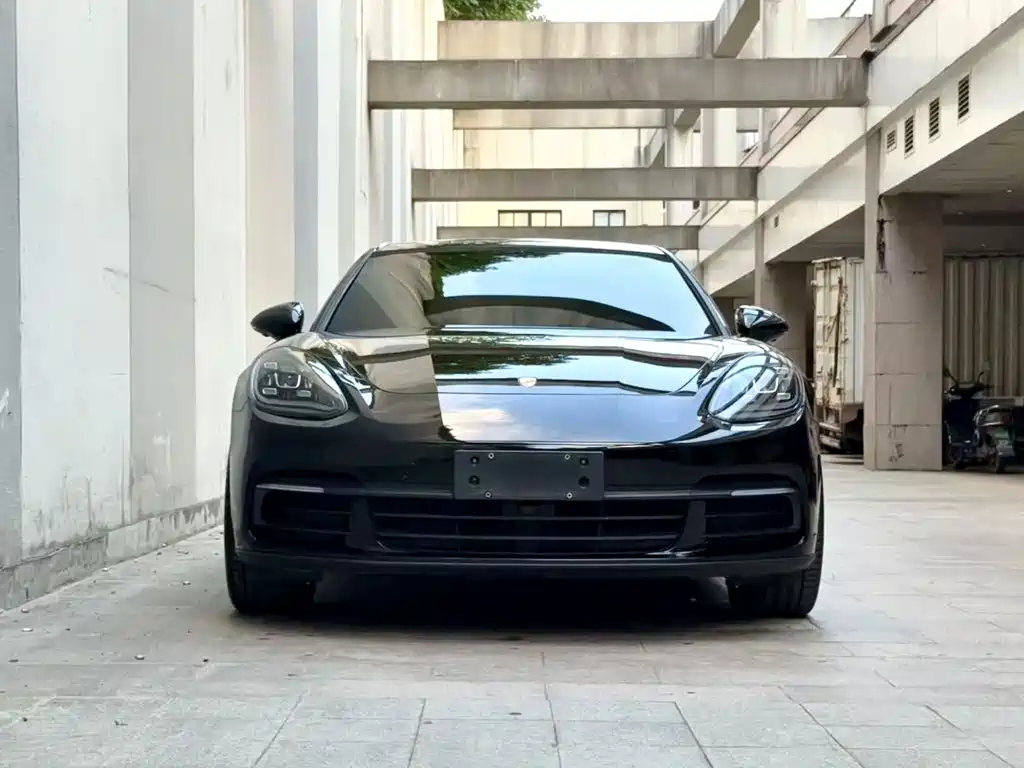 Porsche Panamera — миниатюра 2