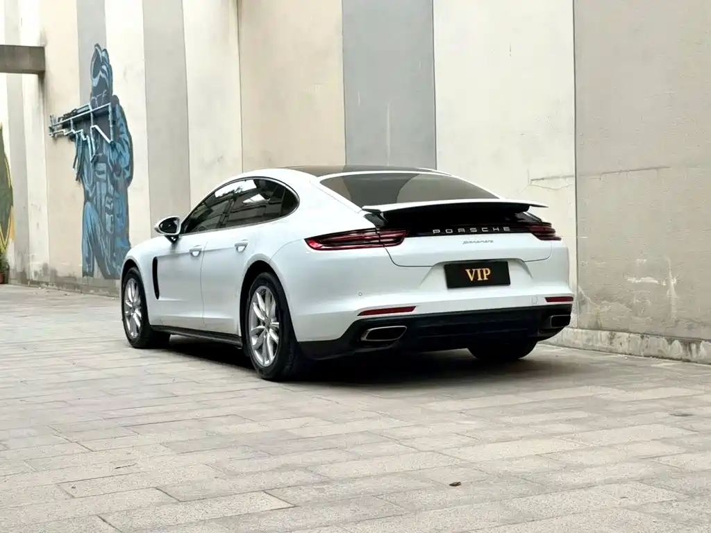 Porsche Panamera — миниатюра 5