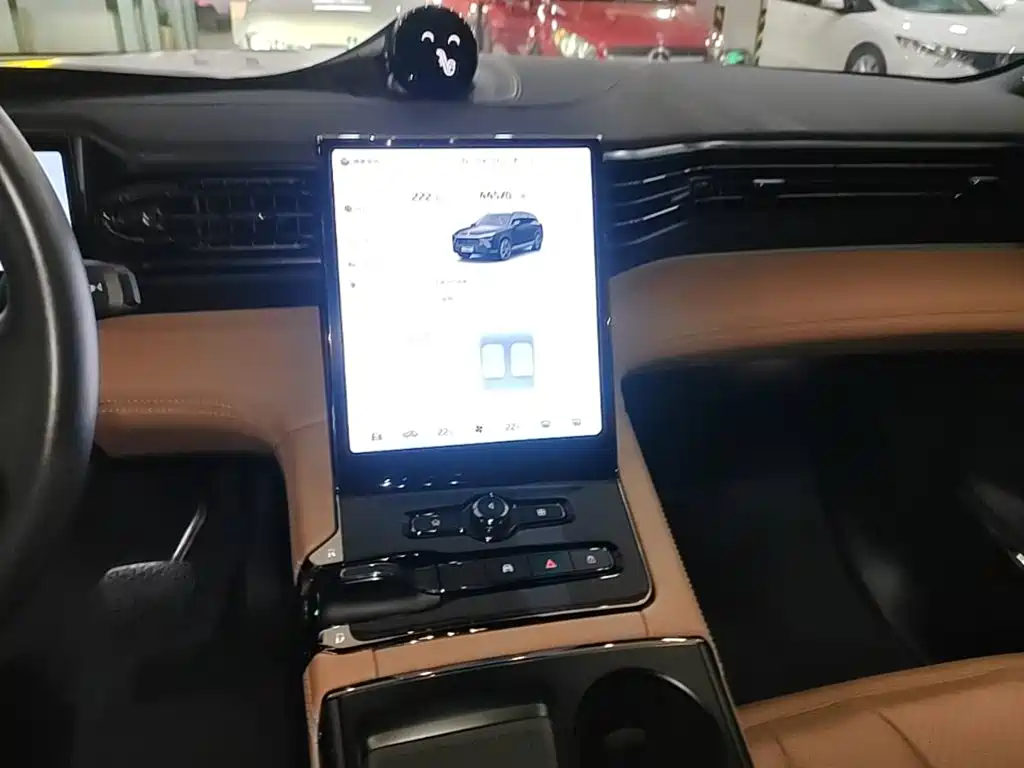 NIO ES8 — миниатюра 13