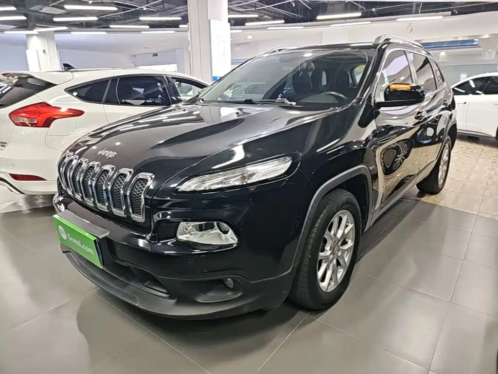 Jeep Cherokee — миниатюра 2