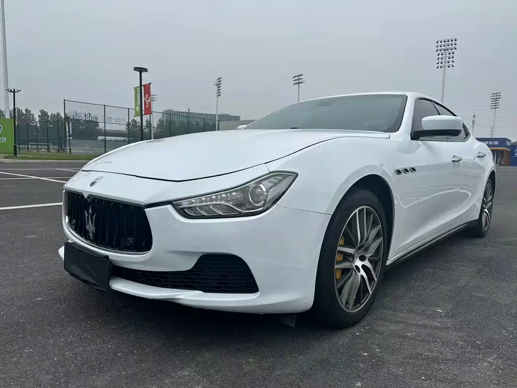 Купить Maserati Ghibli