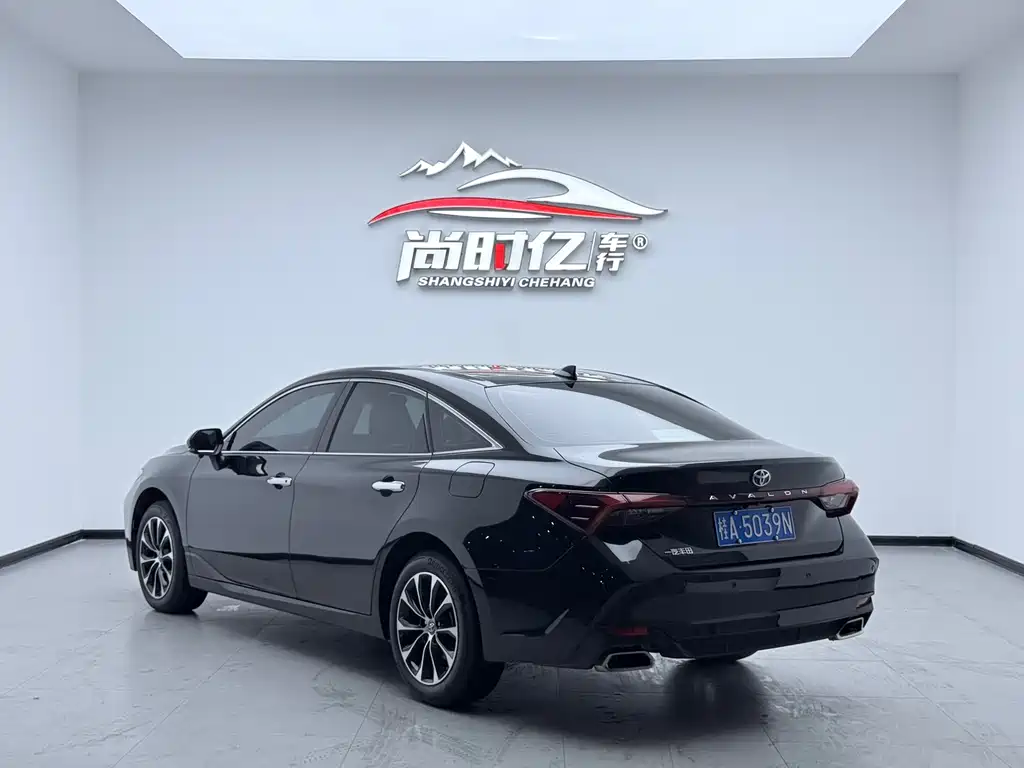 Toyota Avalon 2023 2.0L Luxury