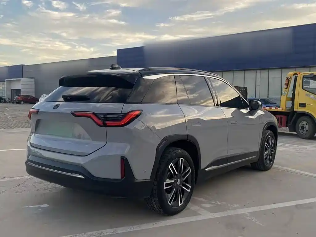NIO ES6 — миниатюра 6