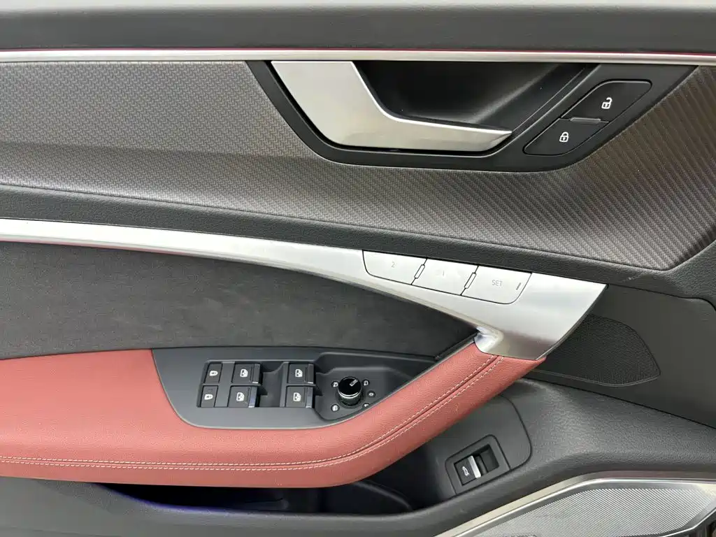 Audi A7L — миниатюра 17
