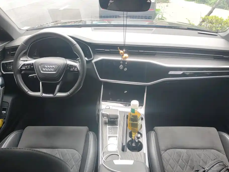 Audi A6L — миниатюра 12