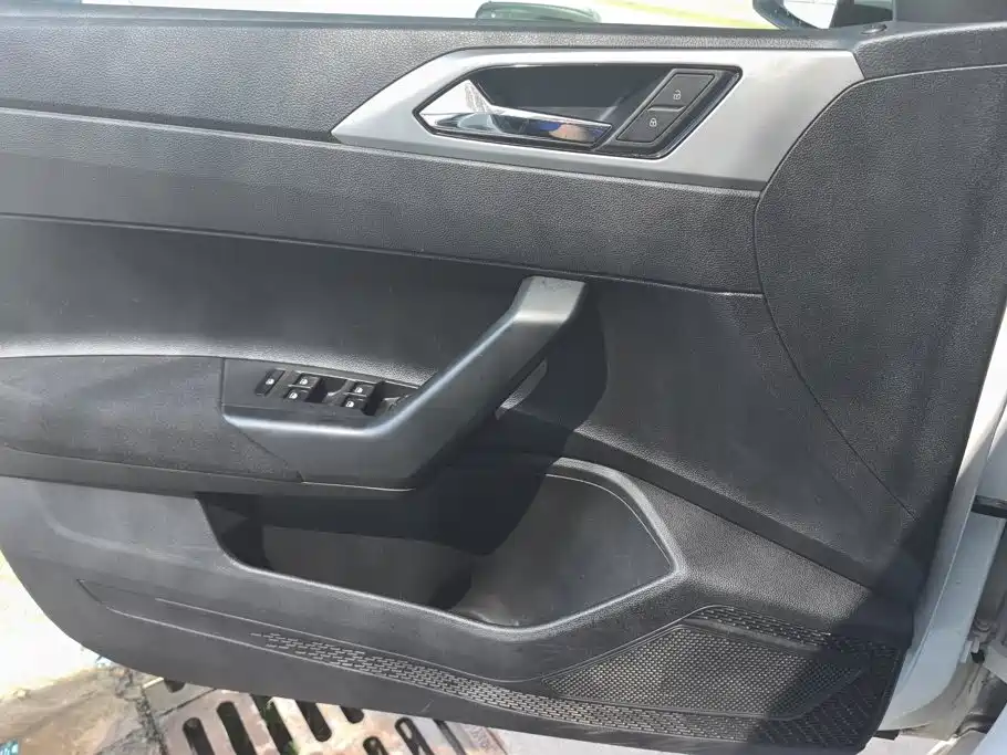 Volkswagen Polo — миниатюра 7