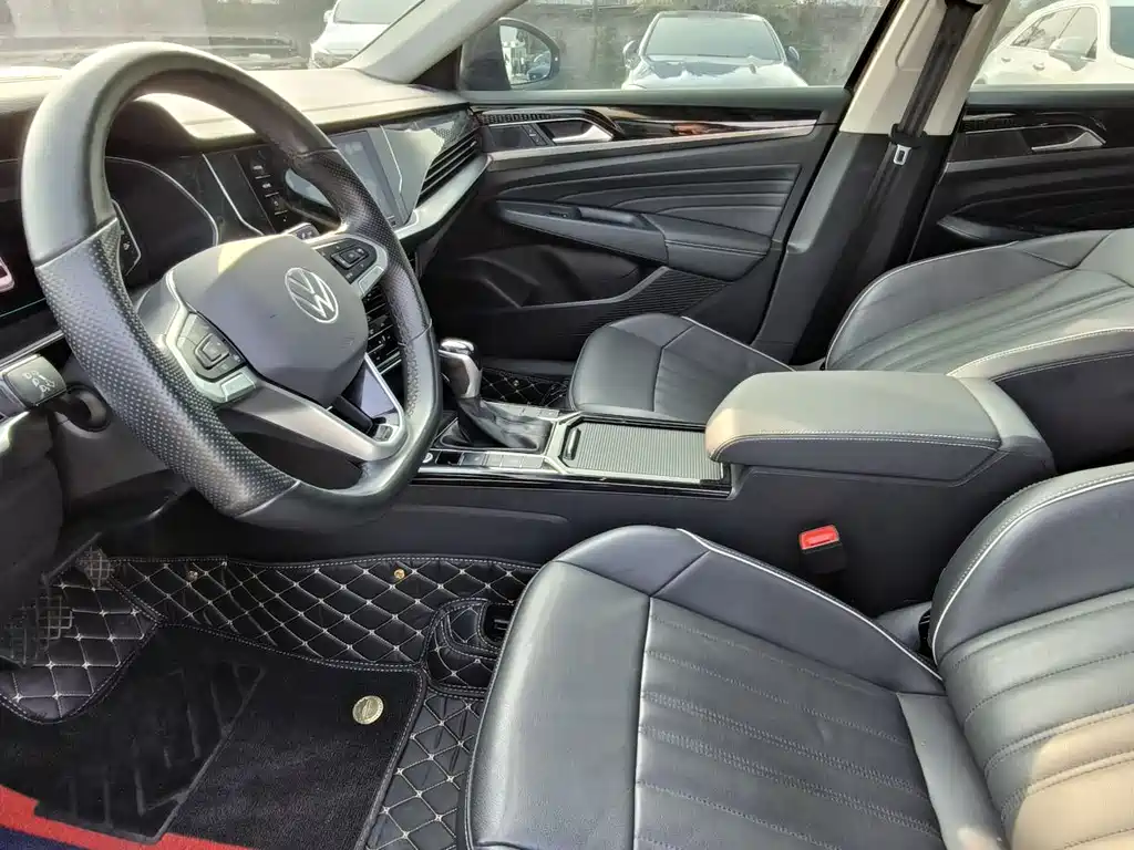 Volkswagen Passat 2022 330TSI Elite