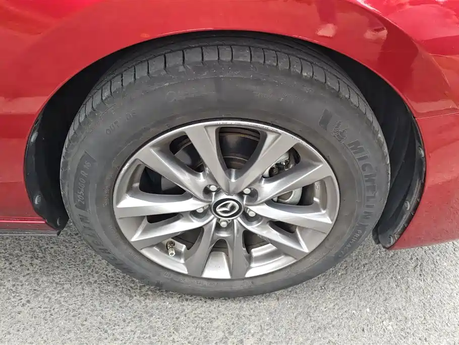 Mazda Mazda3 3 2020 1.5L AT