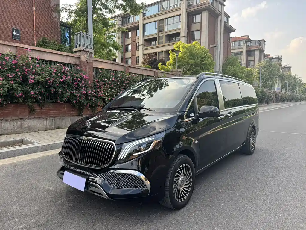 Mercedes-Benz Vito 2024