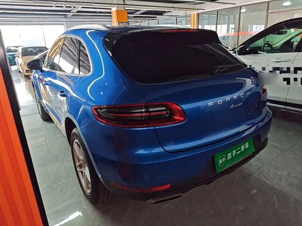 Porsche Macan — миниатюра 5