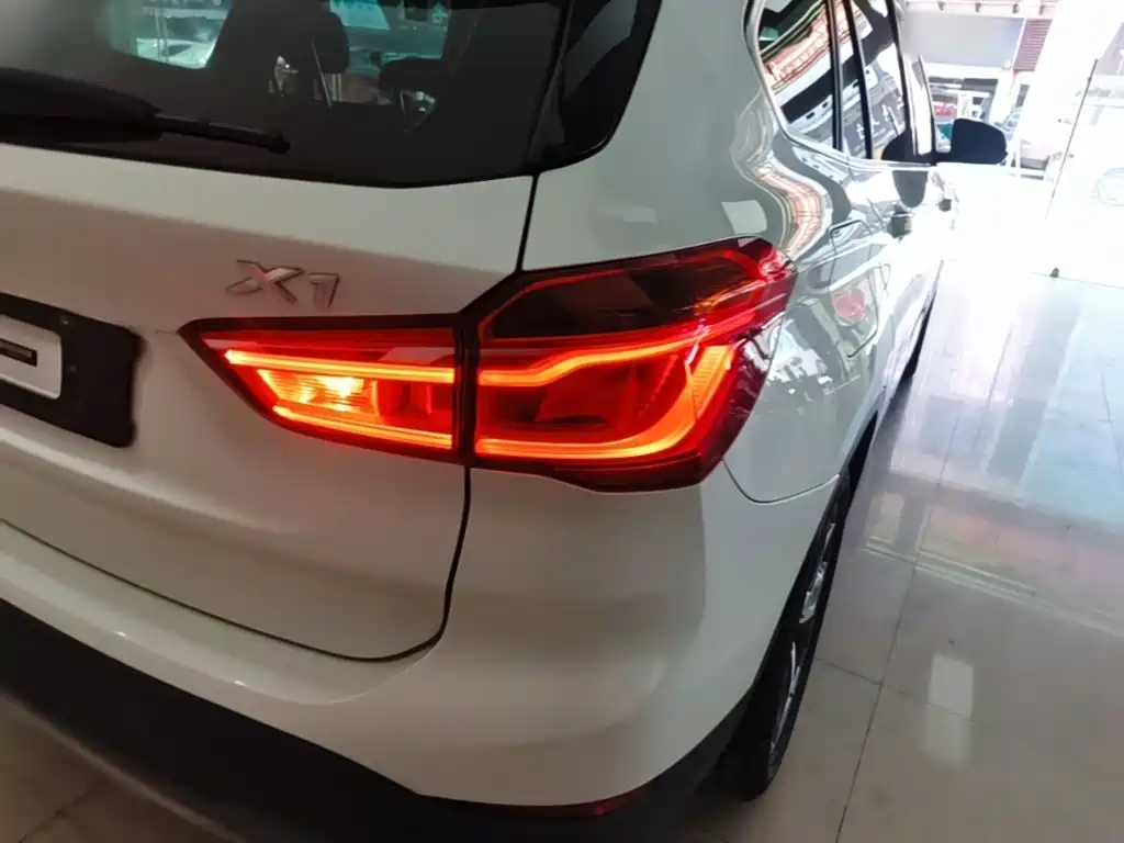 BMW X1 — миниатюра 8