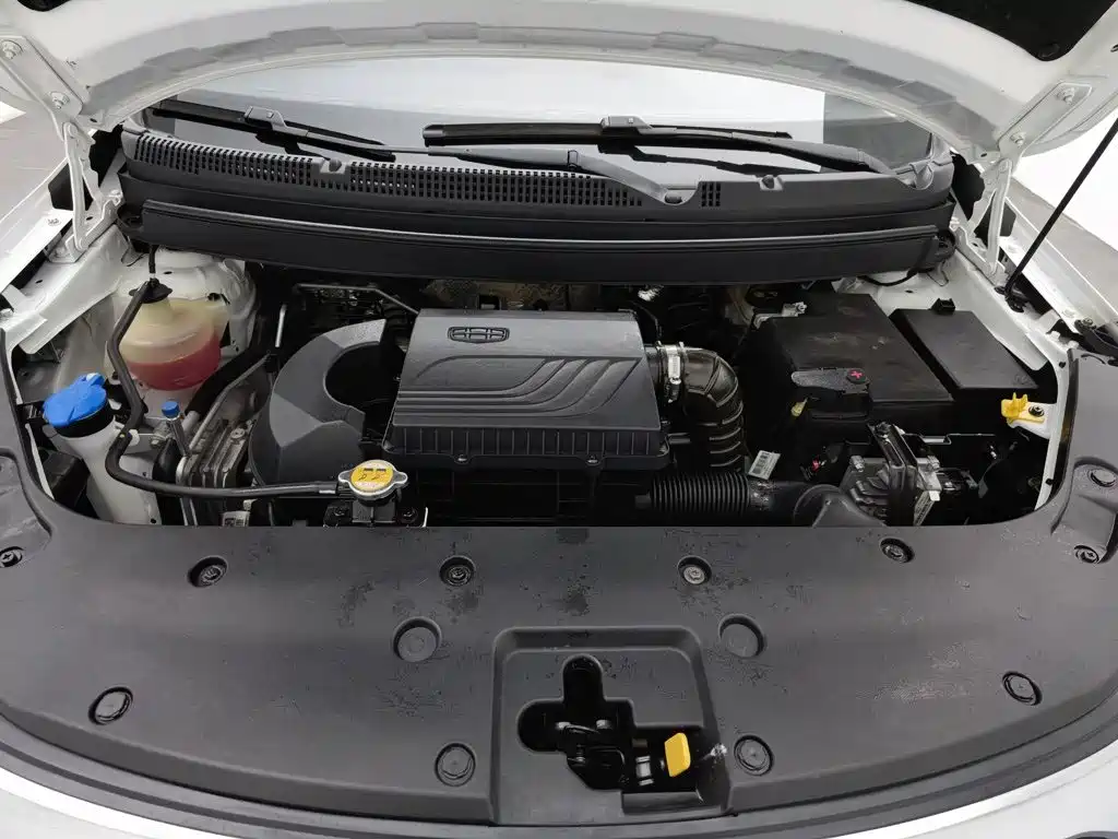 Geely Vision X3 — миниатюра 6