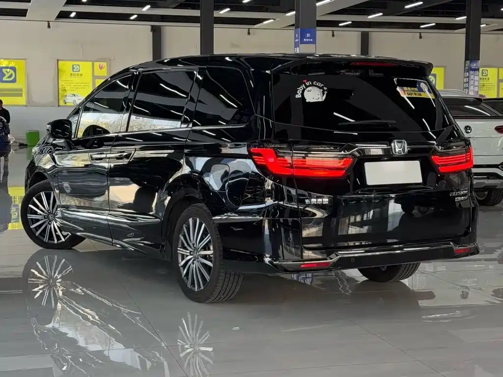 Honda Elysion — миниатюра 9