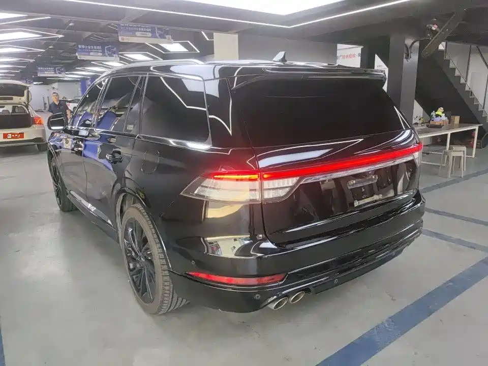 Lincoln Aviator — миниатюра 5