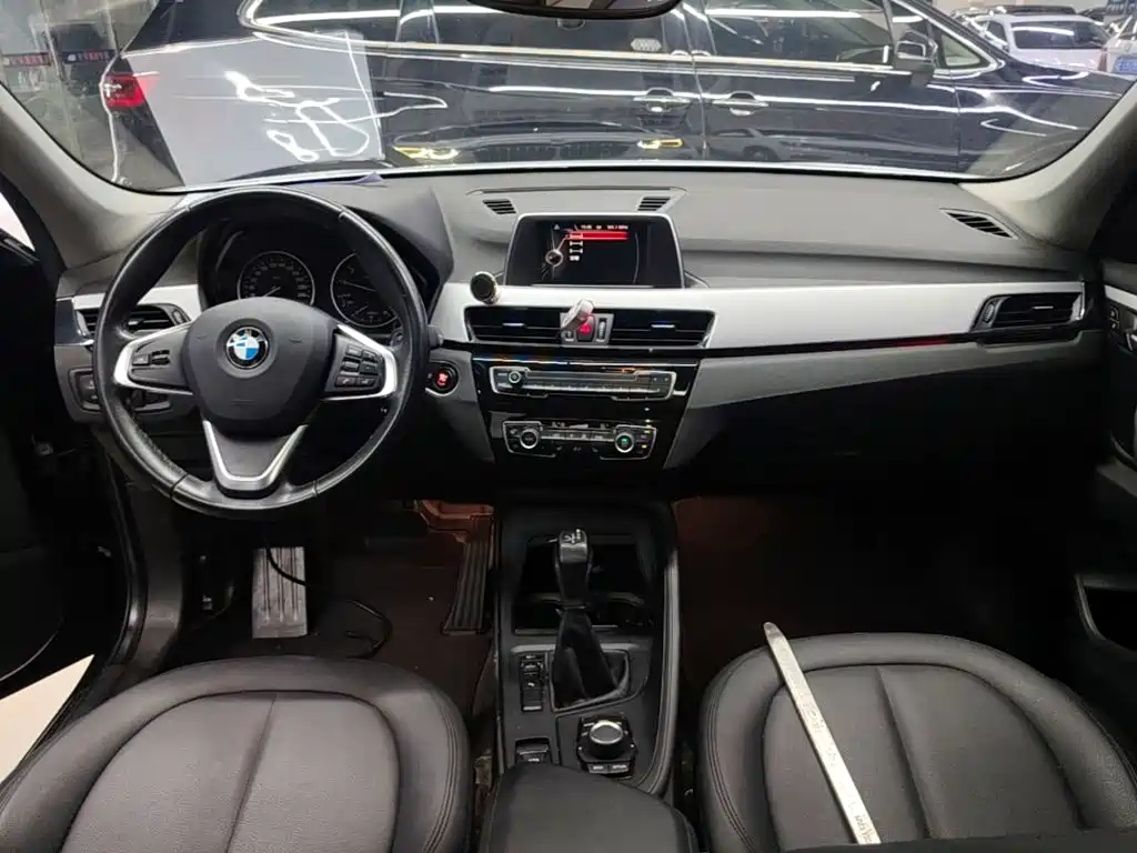 BMW X1 — миниатюра 10