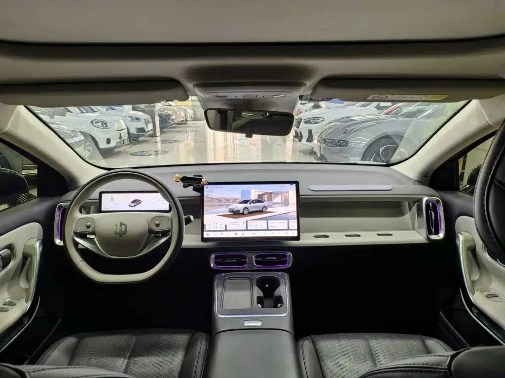 Leapmotor Leapmotor B01 — миниатюра 14