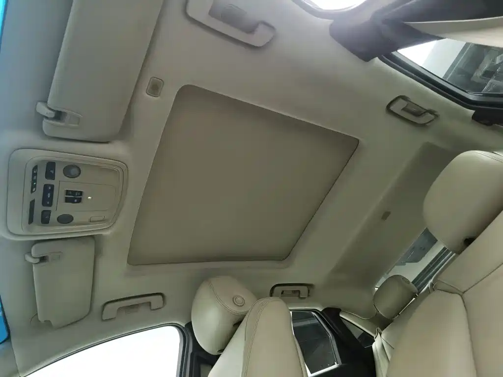 Cadillac XTS — миниатюра 14