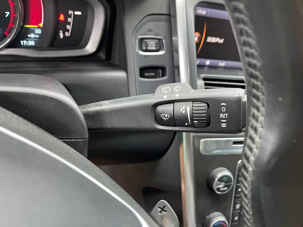 Volvo XC60 (Import) — миниатюра 15