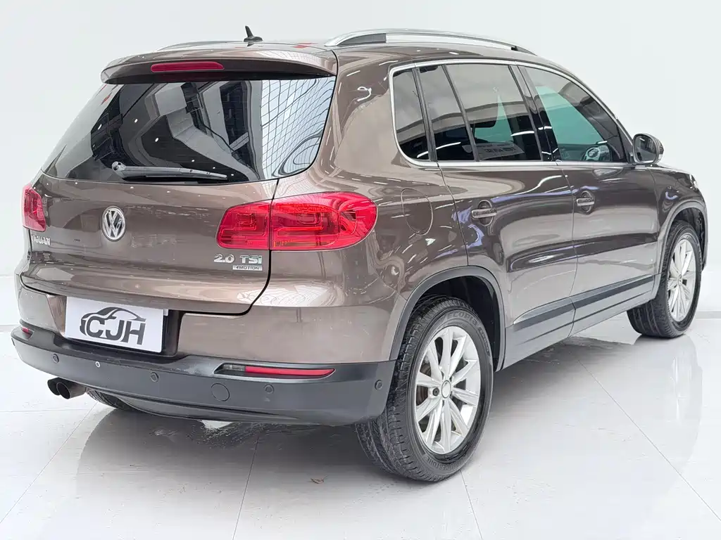 Volkswagen Tiguan 2012 2.0TSI Luxury