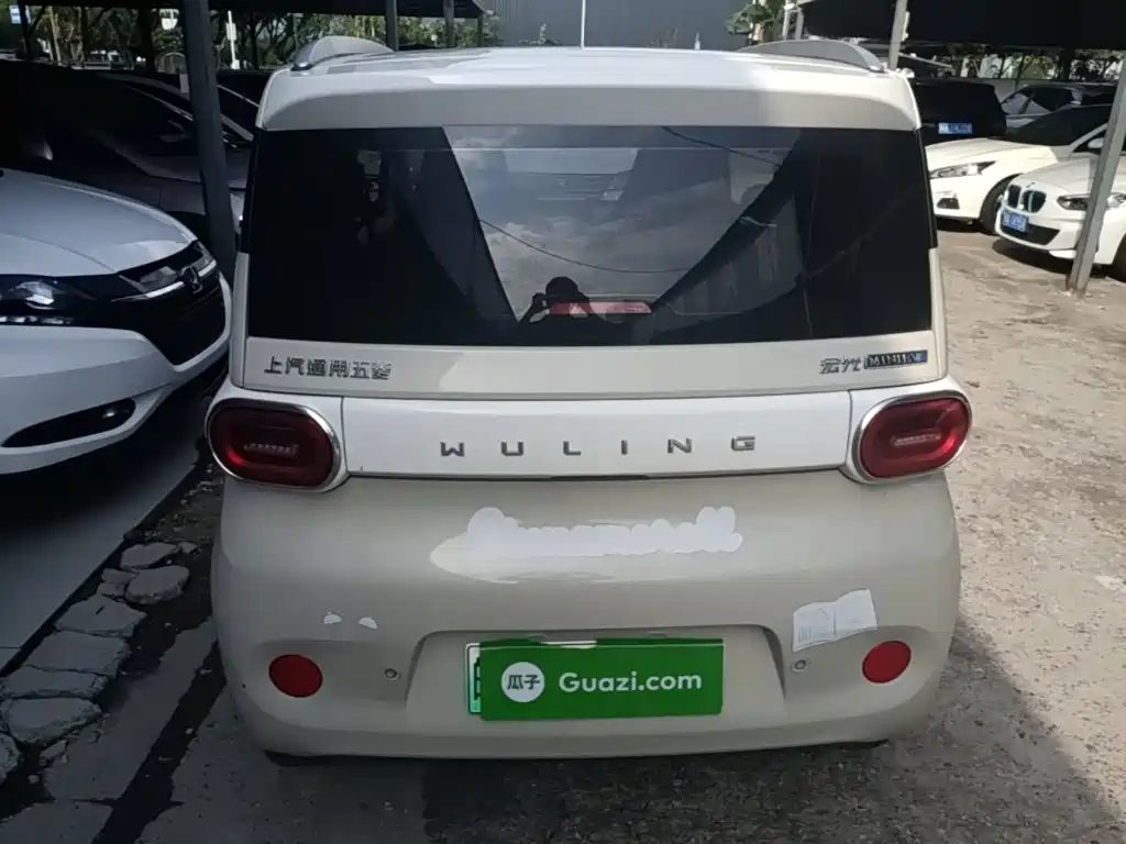 Wuling MINIEV — миниатюра 6