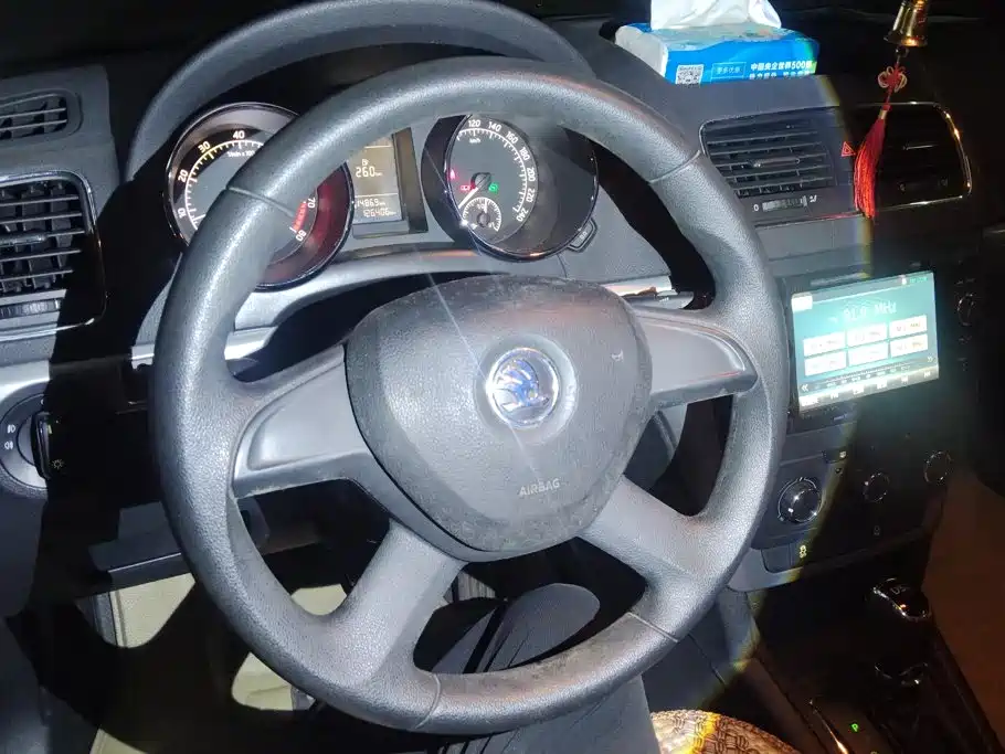 Skoda Yeti — миниатюра 15