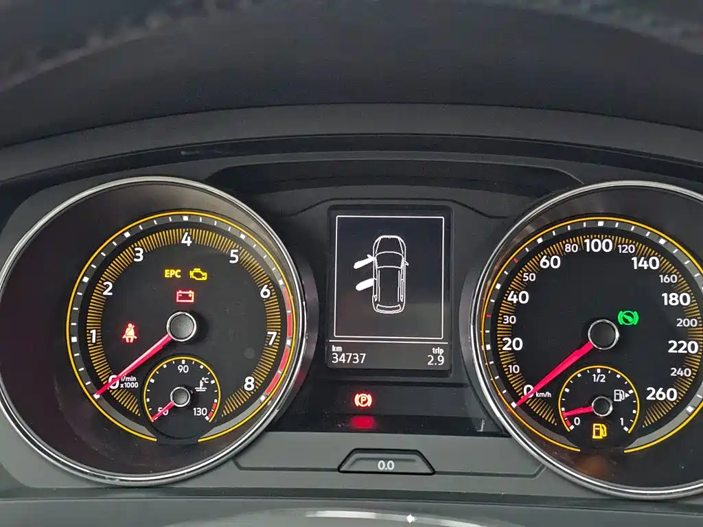Volkswagen Tiguan L — миниатюра 11