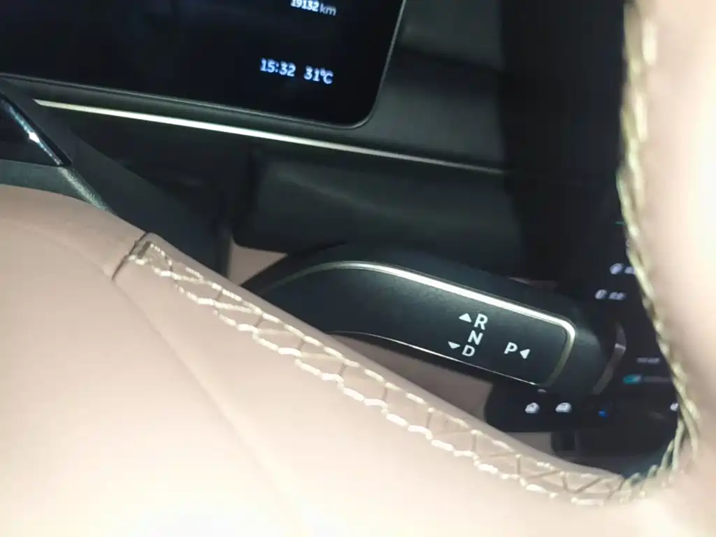 NIO EC6 — миниатюра 14