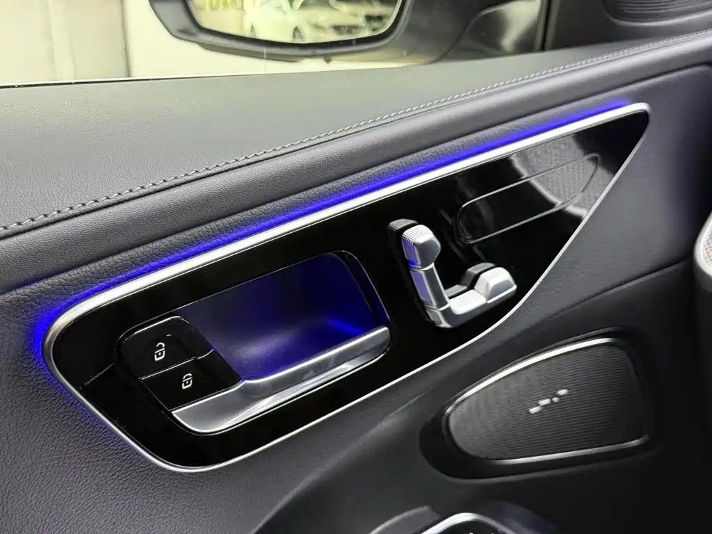 Mercedes-Benz C-Class — миниатюра 18