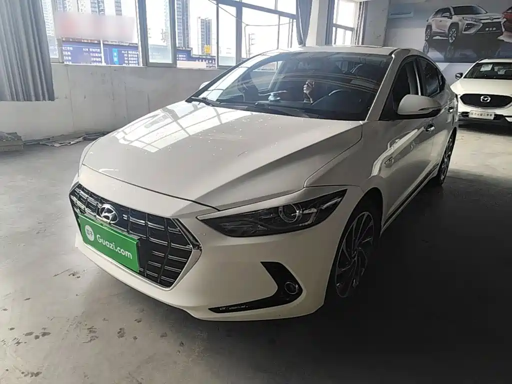 Hyundai Elantra — миниатюра 2
