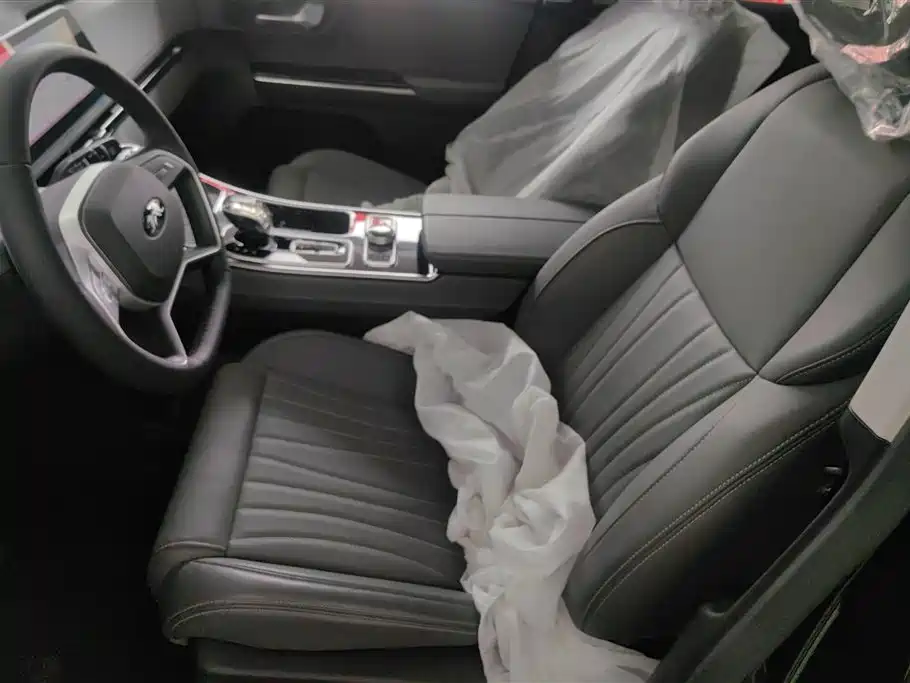 JAC Motors RUIFENG RF8 PHEV