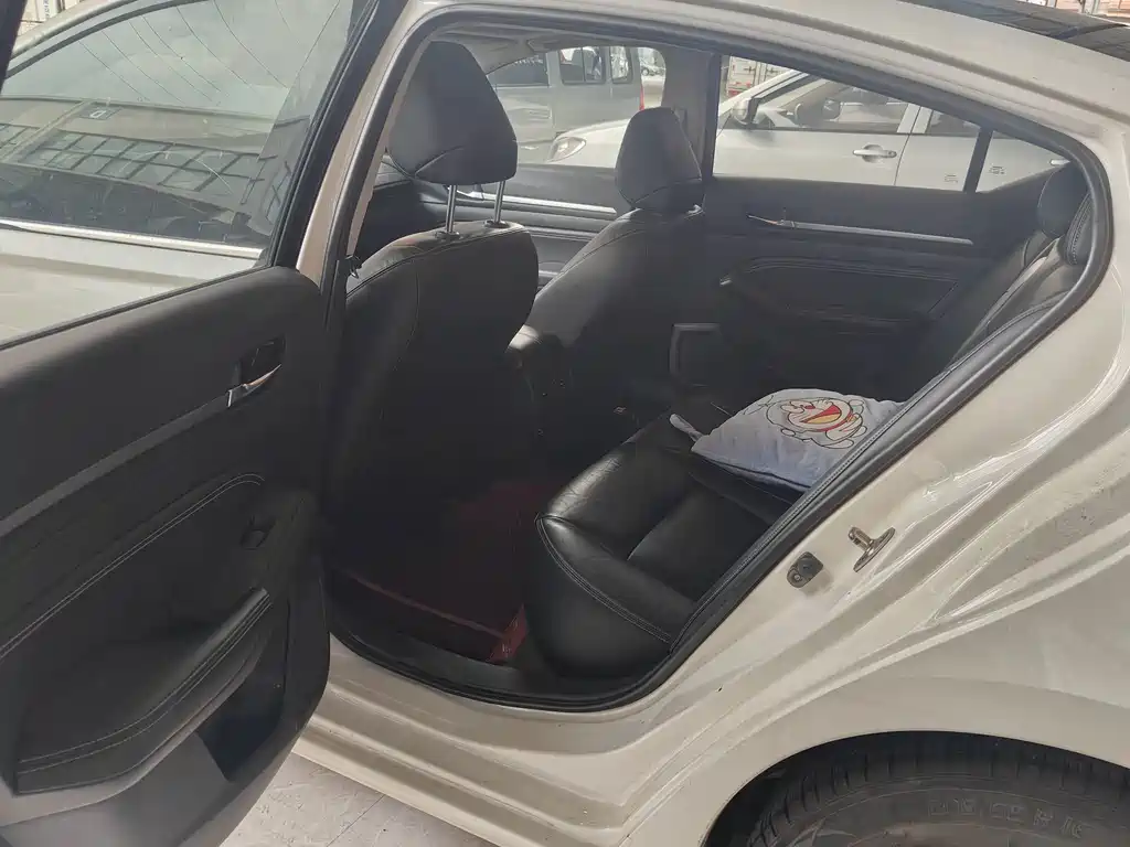 Nissan Teana — миниатюра 5
