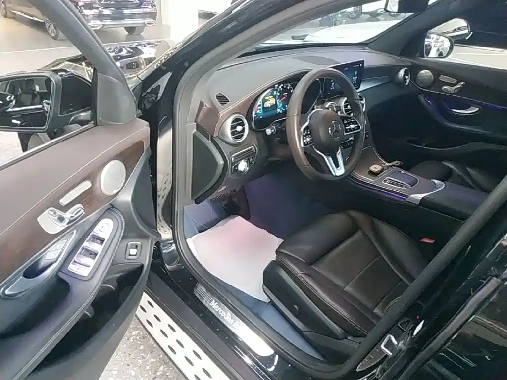 Mercedes-Benz GLC — миниатюра 16