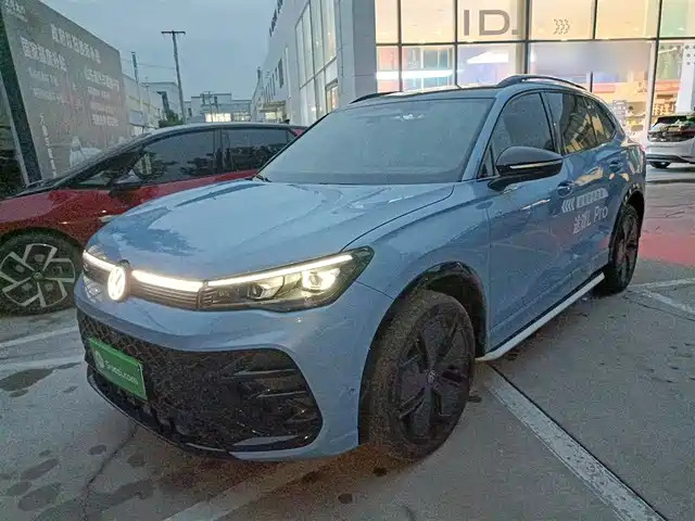 VOLKSWAGEN TIGUAN L 2024