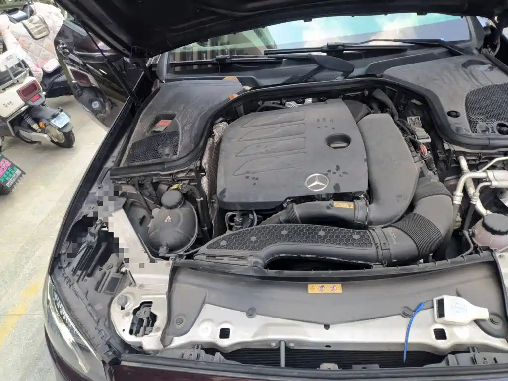 Mercedes-Benz E-Class (Import) — миниатюра 19