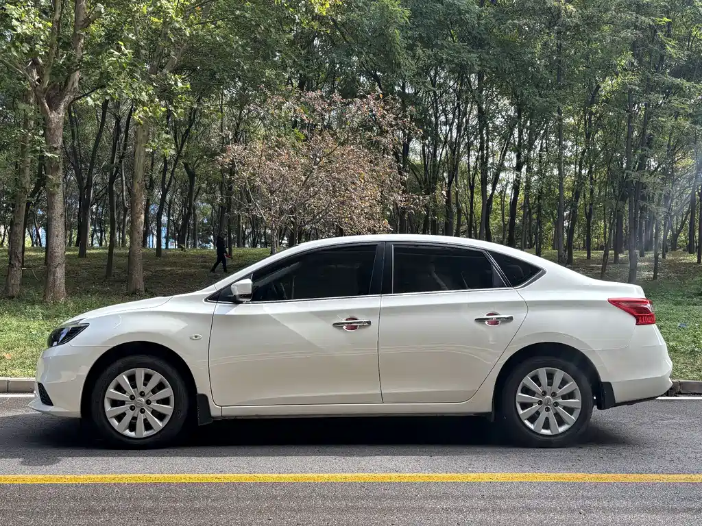 Nissan Sylphy — миниатюра 3