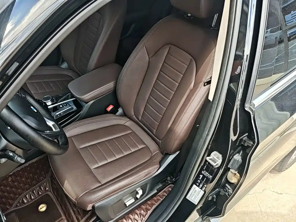 BMW X3 — миниатюра 11