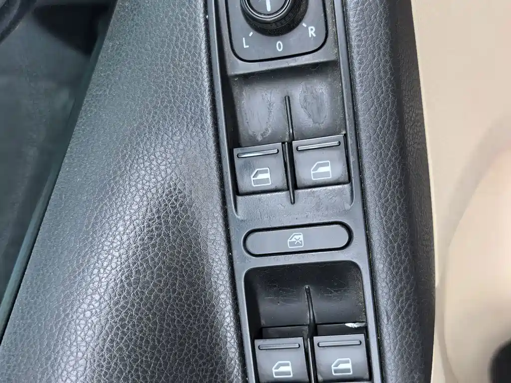 Volkswagen Tiguan — миниатюра 10