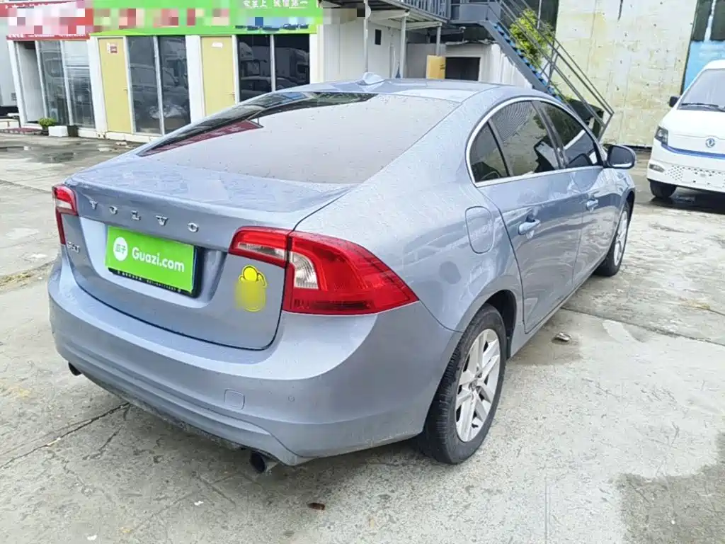 Volvo S60 — миниатюра 7