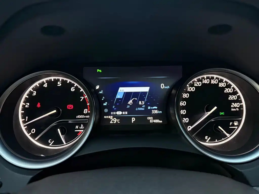Toyota Camry — миниатюра 15