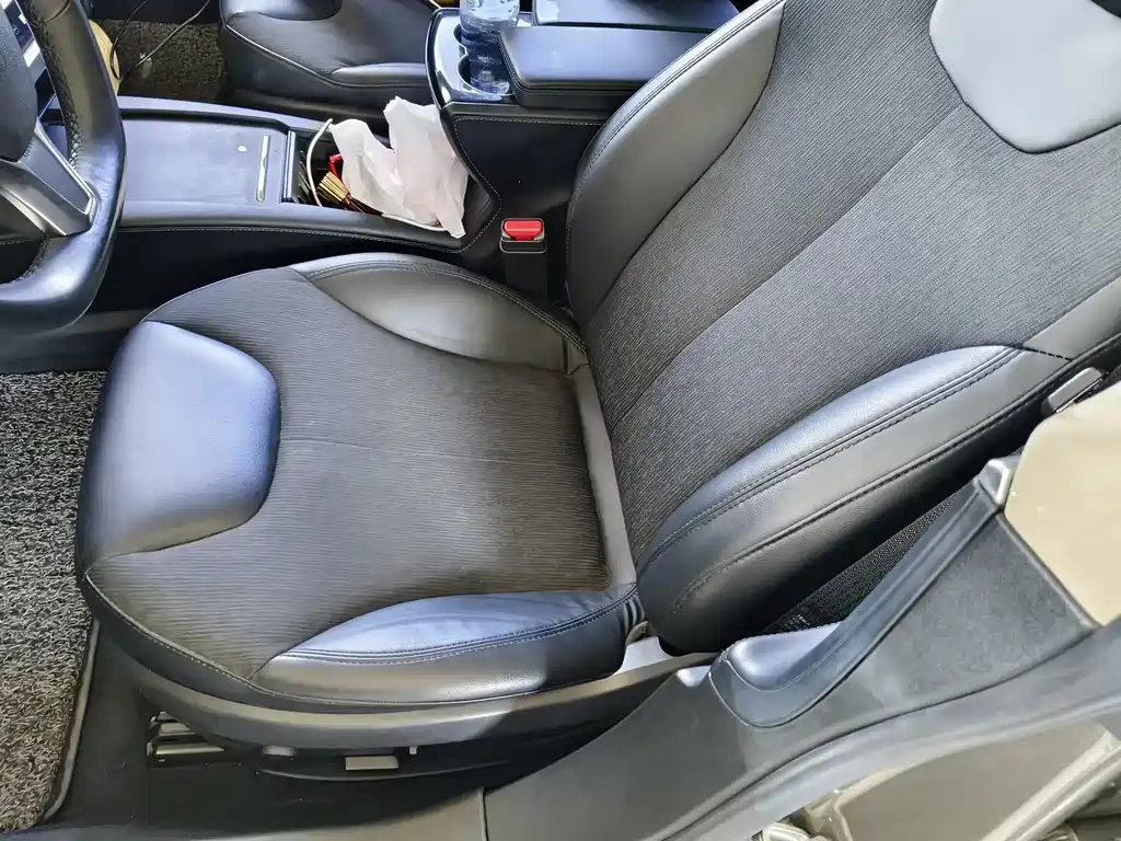 Tesla Model S — миниатюра 7