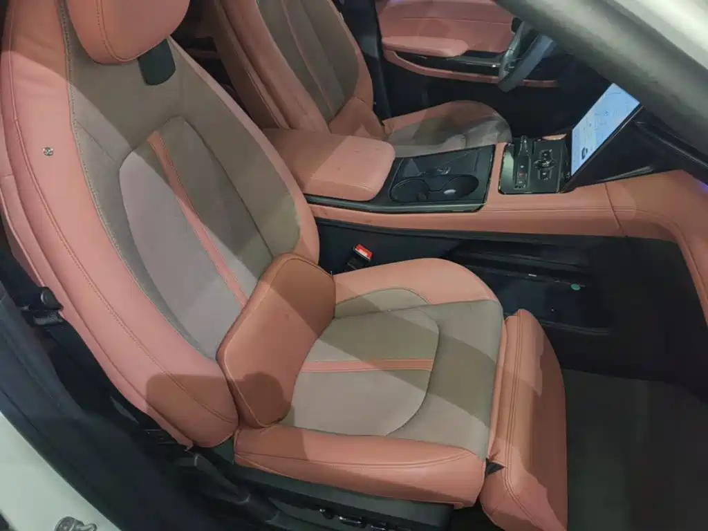 NIO EC6 — миниатюра 25