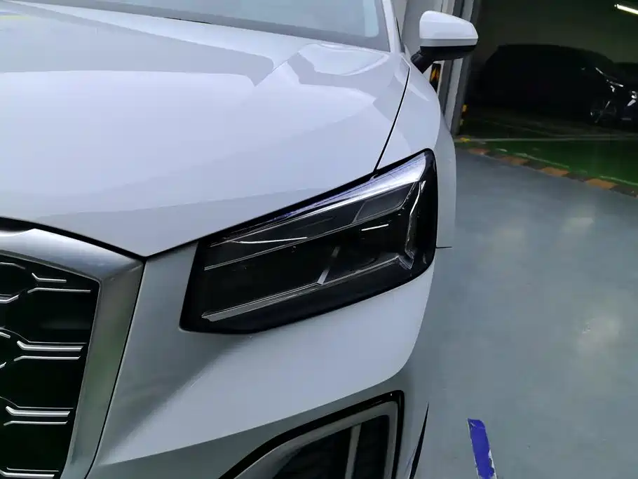 Audi Q2L — миниатюра 5