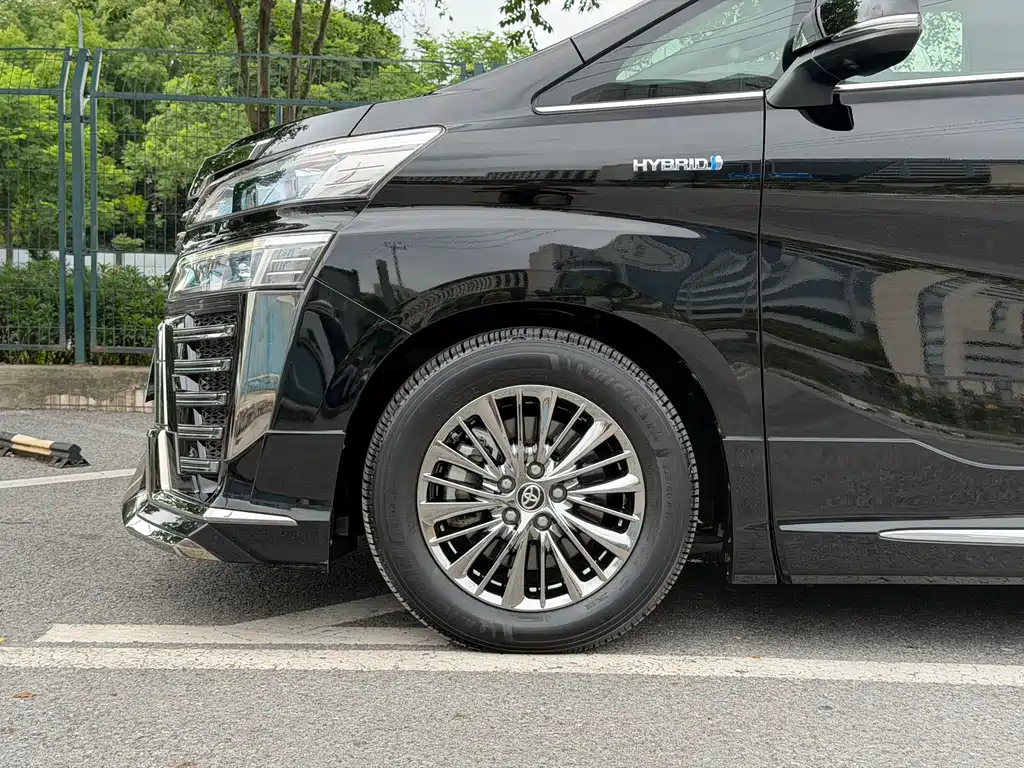 Toyota Vellfire 2019 2.5L HV Luxury