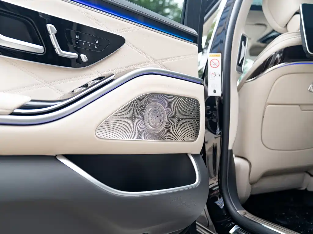 Mercedes-Benz S-Class — миниатюра 22